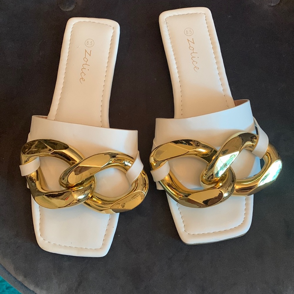 Women’s slide sandals